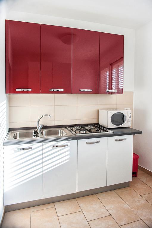 Casa Via Dante Apartment Леверано Екстериор снимка